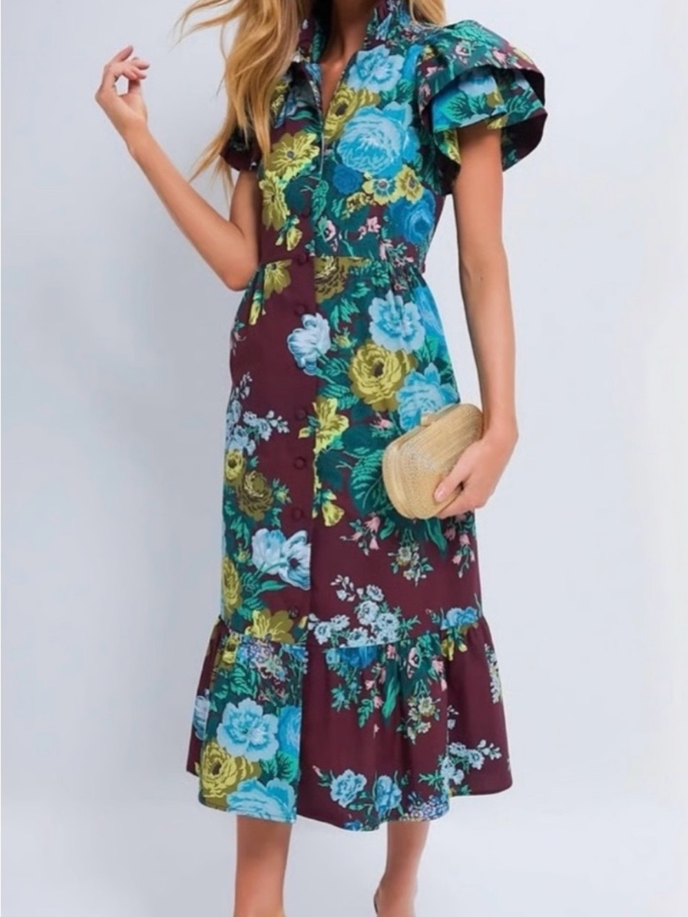 TUCKERNUCK
Oxblood Verdant Floral Alice
Dress size XXL